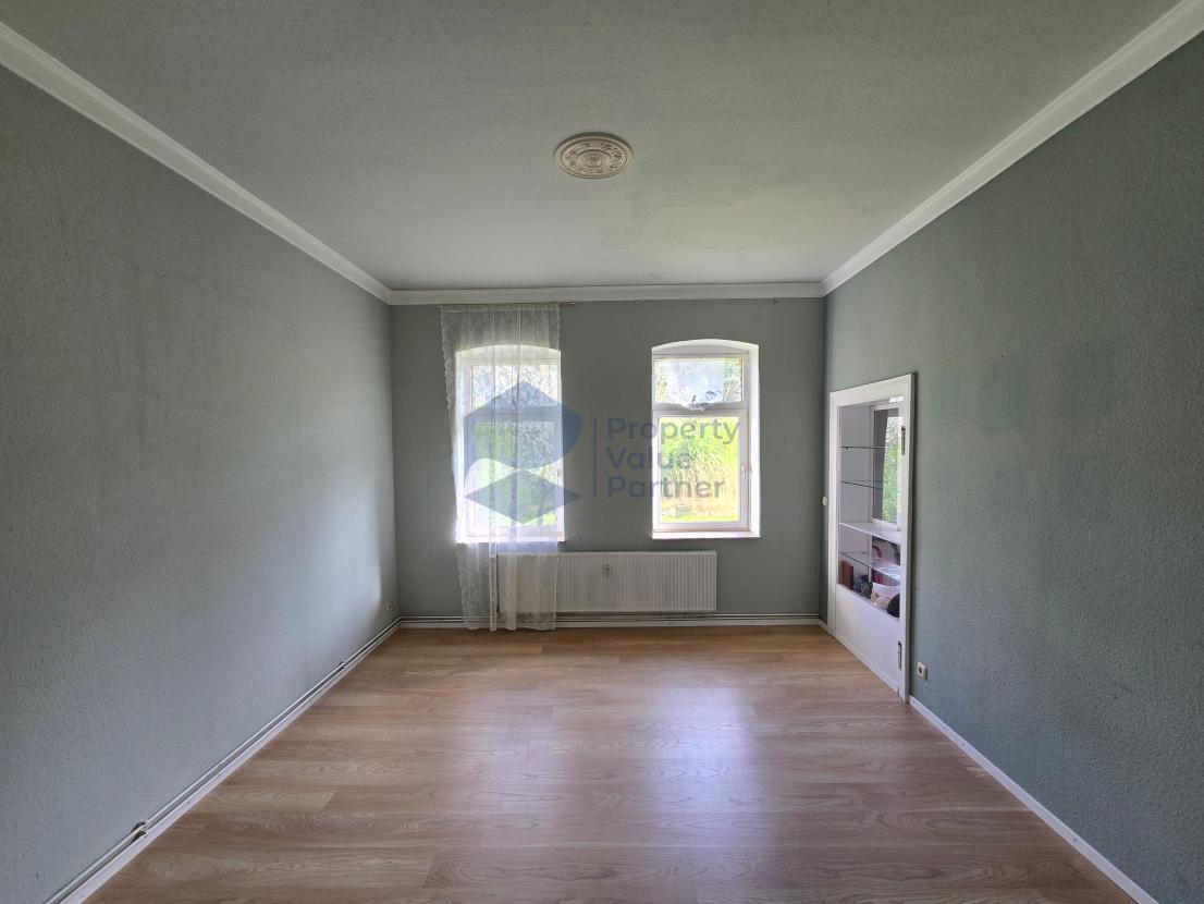 Altbau EG Wohnzimmer 
