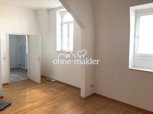Schlafzimmer / Ankleide DG