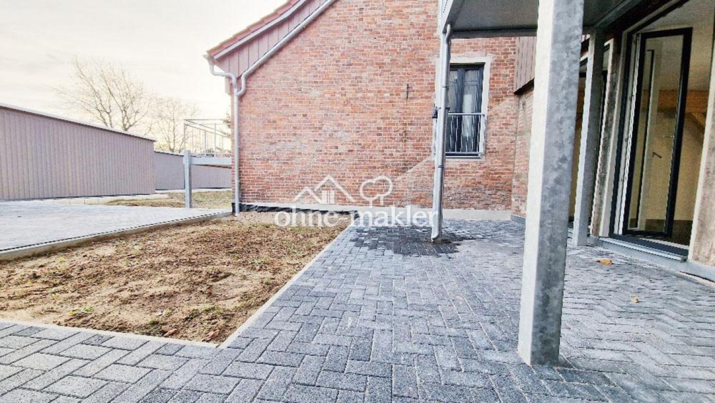 Terrasse mit Grünfläche
