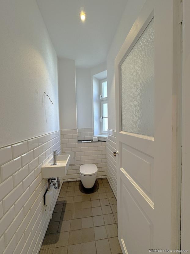 Toilette neu