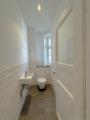 Toilette neu