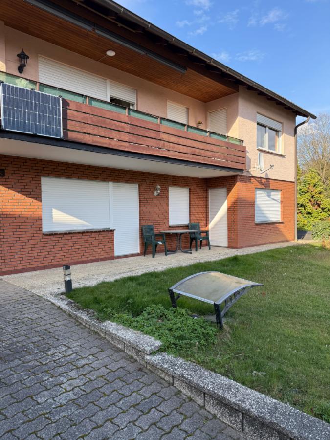 Balkon + Terrassen Front Ansicht