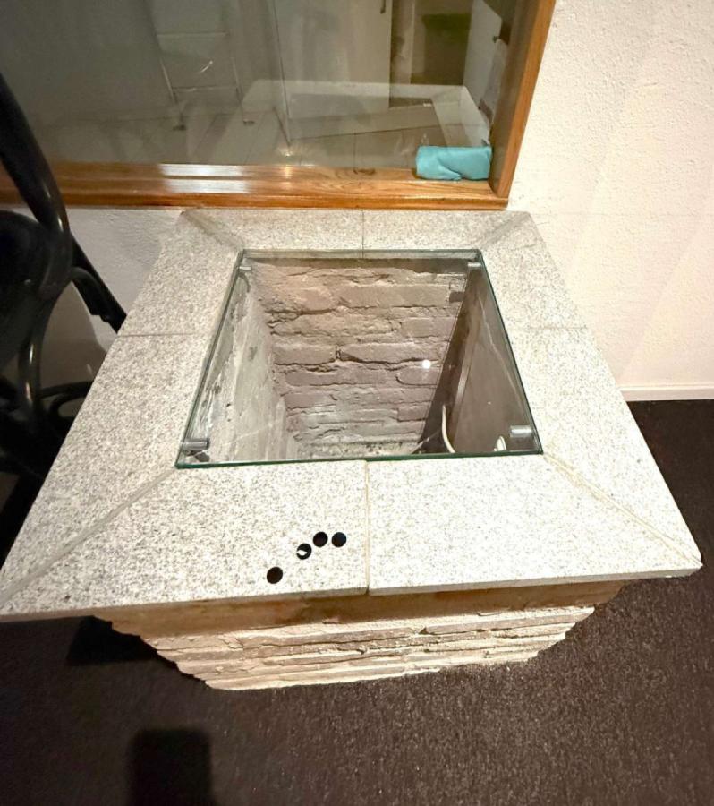 EG verglaster Brunnen 