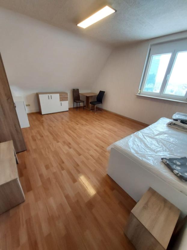 Zimmer 2 aktuelle Austattung
