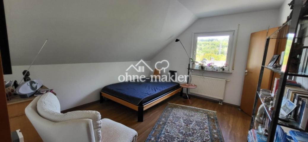 Schlafzimmer /Büro OG