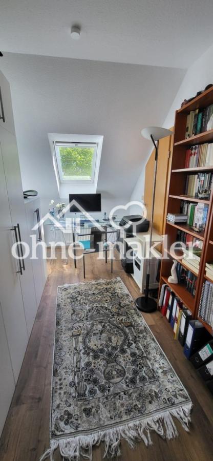 Büro/ Ankleidezimmer OG