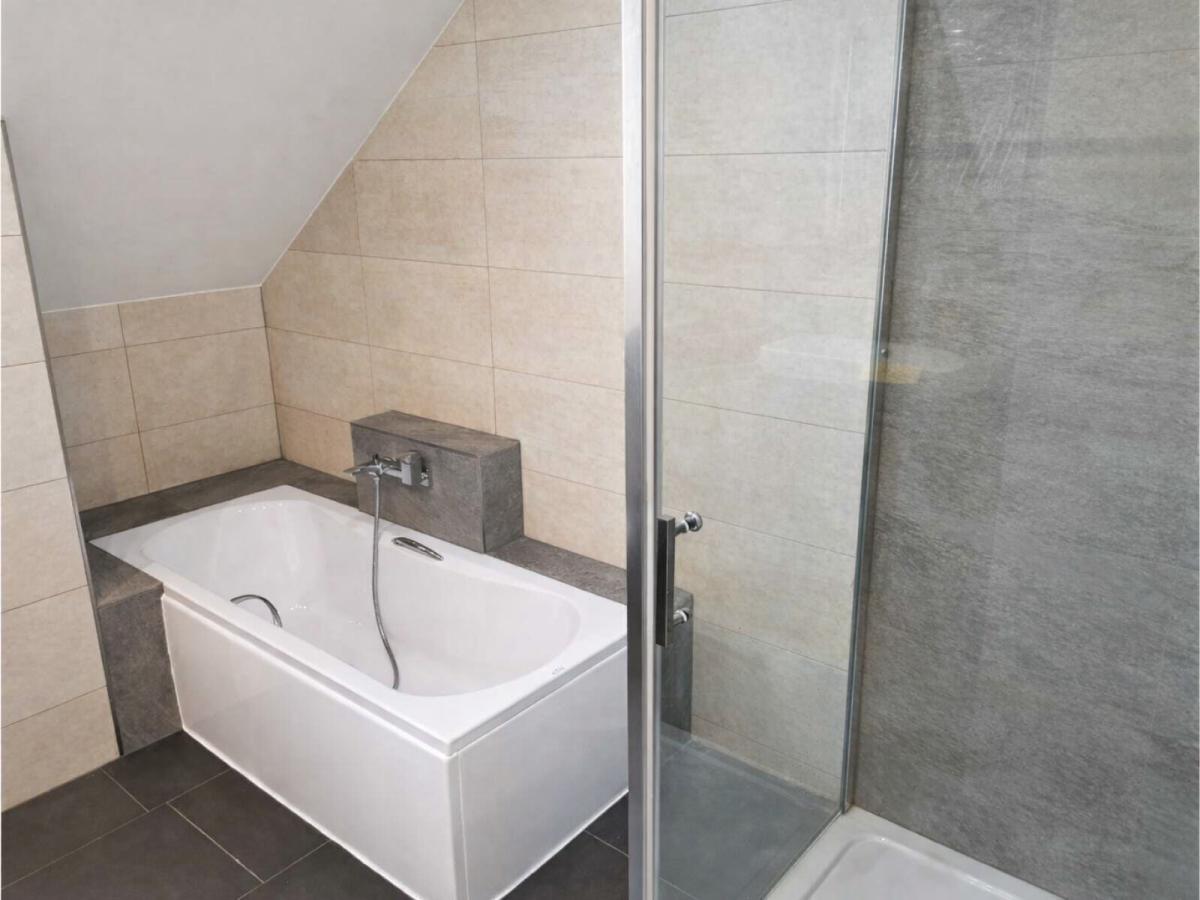 DG vermietete Wohnung - Bad
