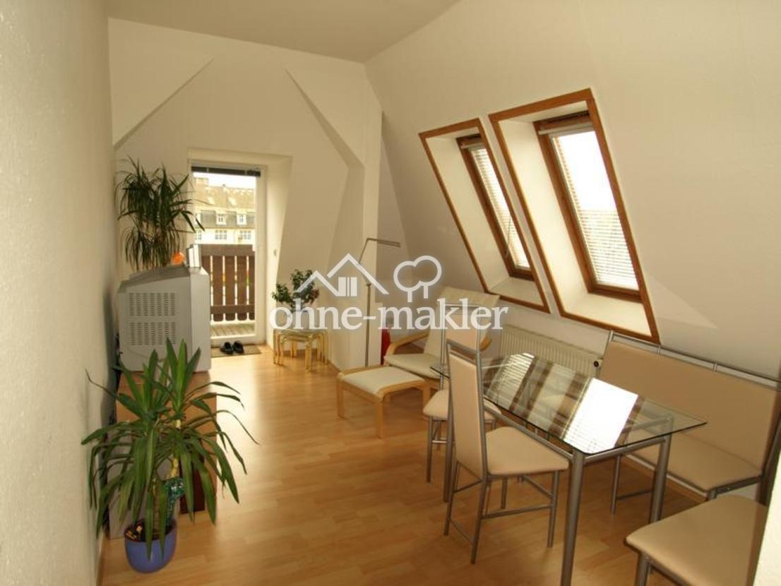 Zimmer zur Küche