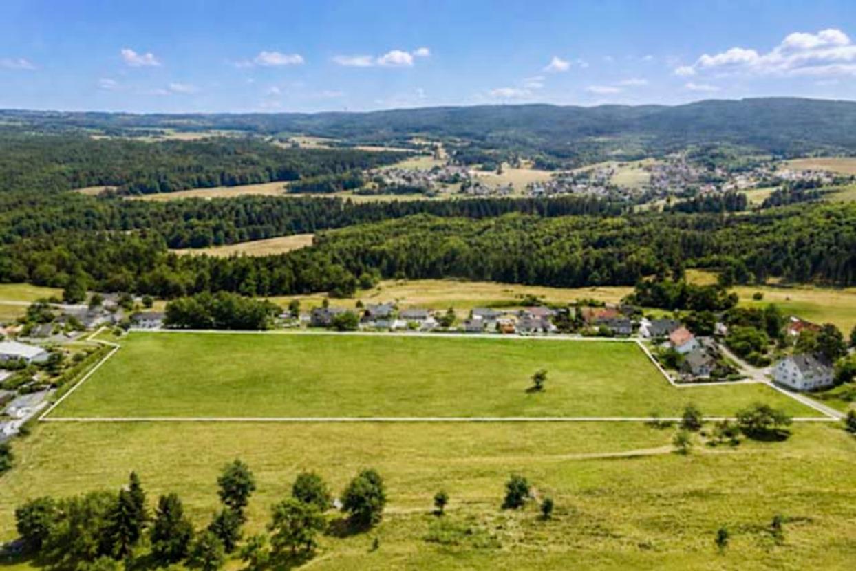 Grundstück
