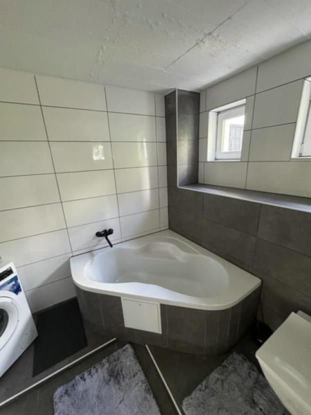 7 Eckbadewanne
