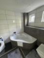 7 Eckbadewanne