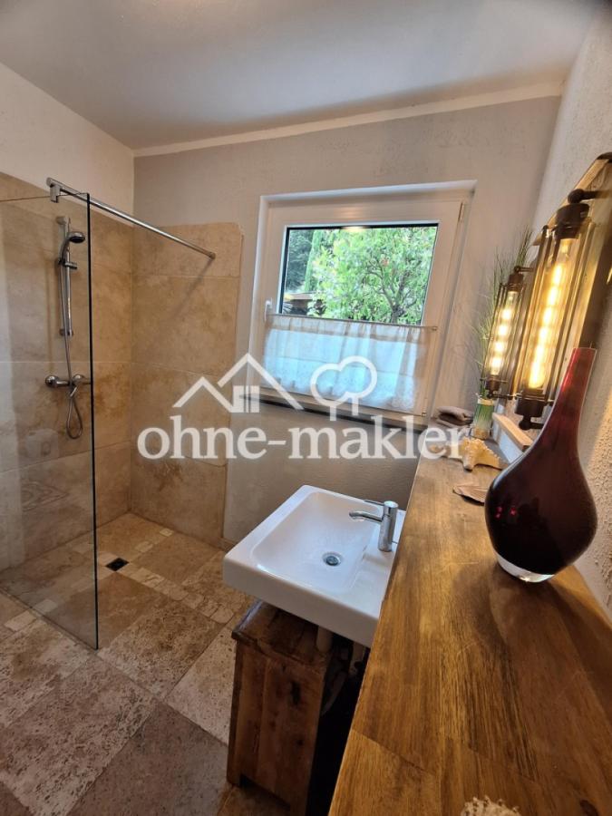 Badezimmer EG