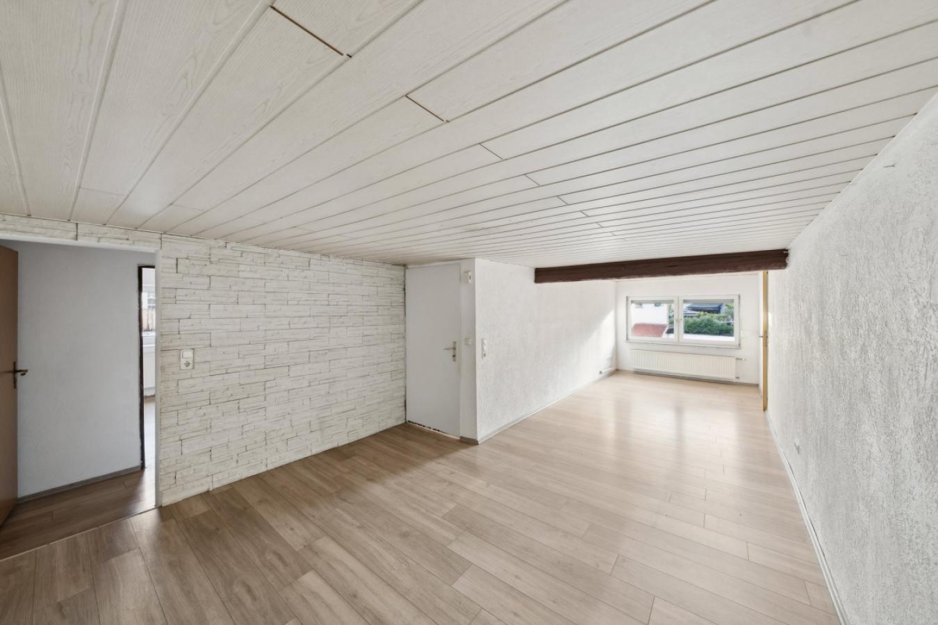 Viele Wohnräume 2.tes Haus