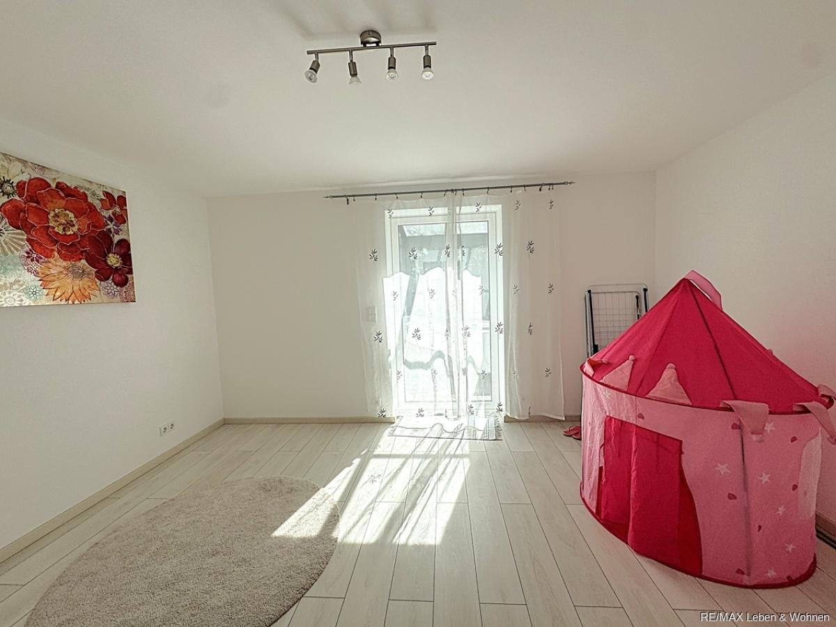 Büro  / GästezimmerEG