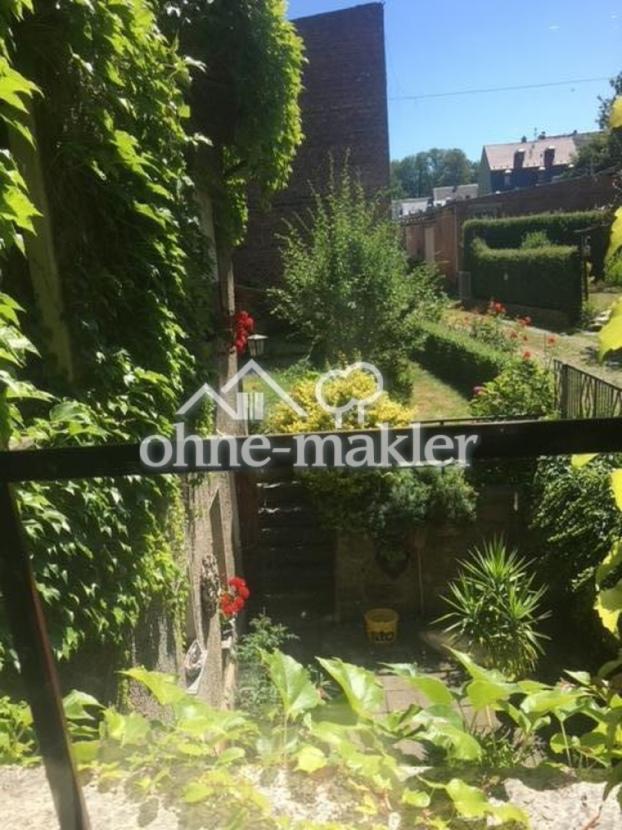 Blick in den Garten vom Bad