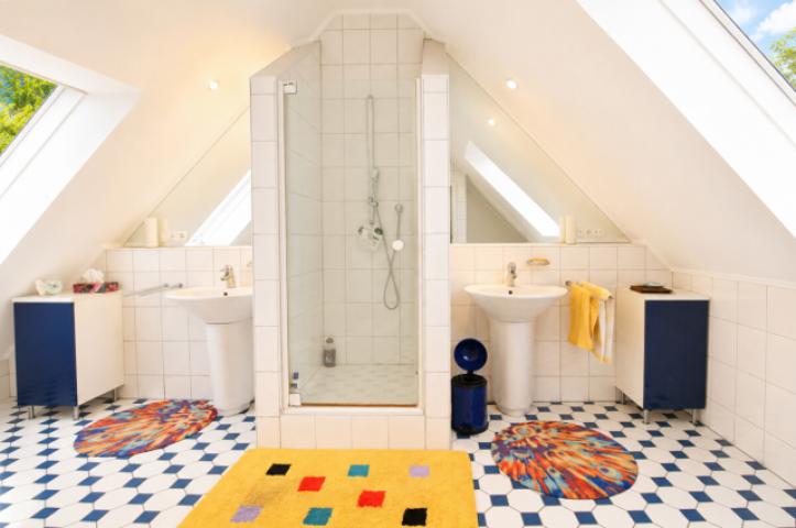 Bad mit Dusche