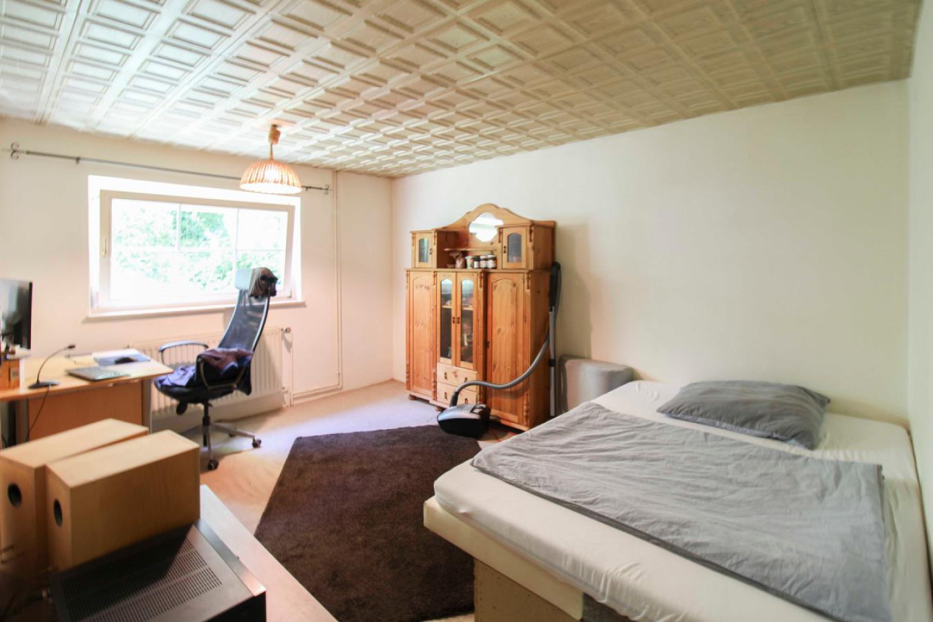 Schlafzimmer UG