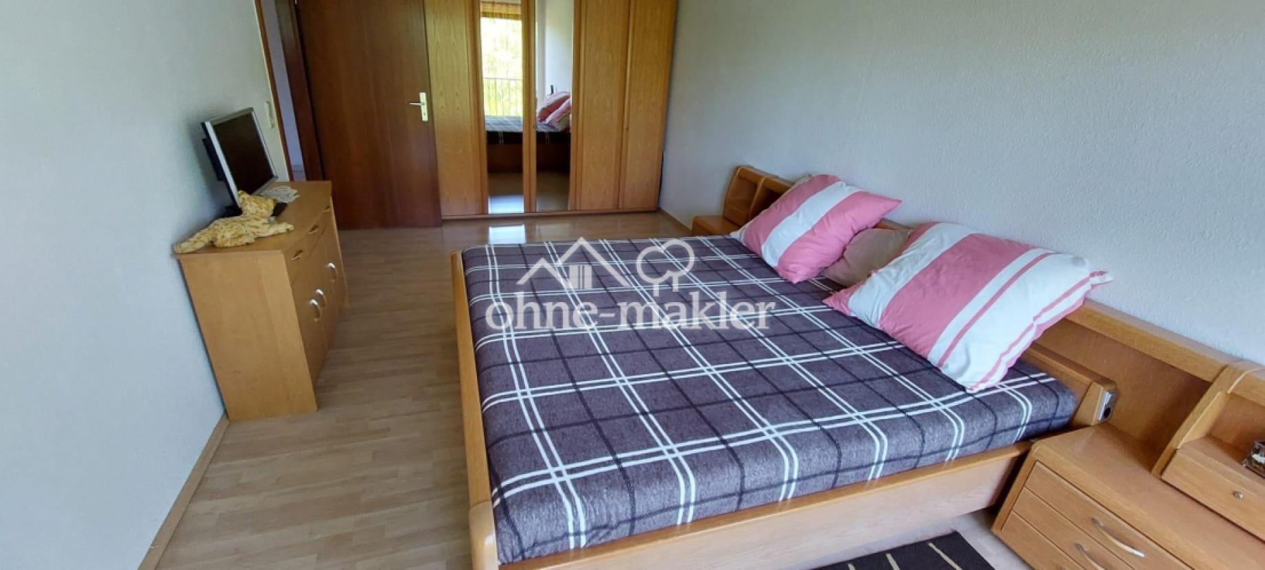 Eltern/Schlafzimmer (2)