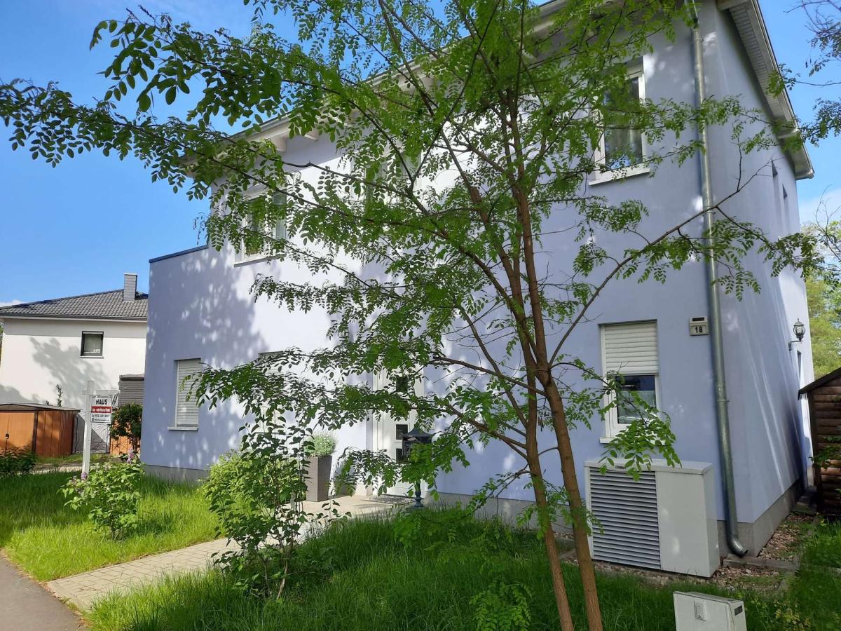 Straßenansicht