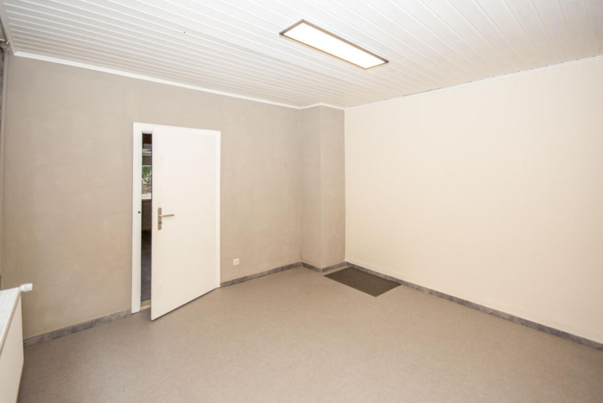 Laden B. - Büro
