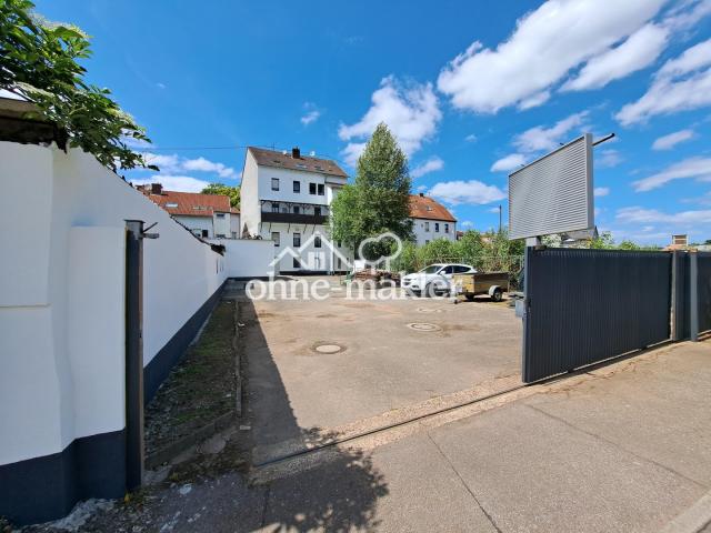 Hof Rückseite
