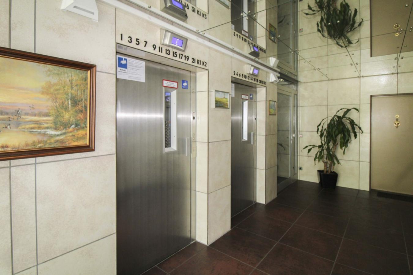 Hauseingang (2)