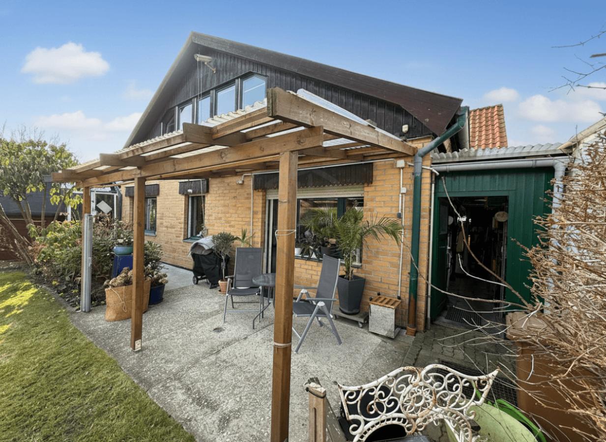 Terrasse (überdacht)
