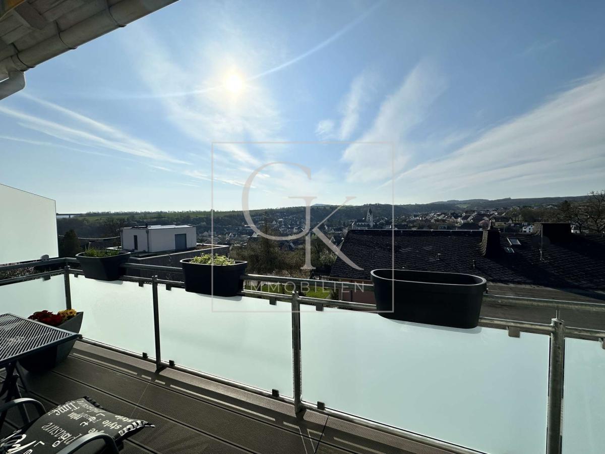 Balkon Wohnung EG links