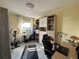 Zimmer Wohnung EG links