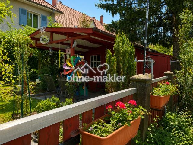 Garten mit Gartenhaus 