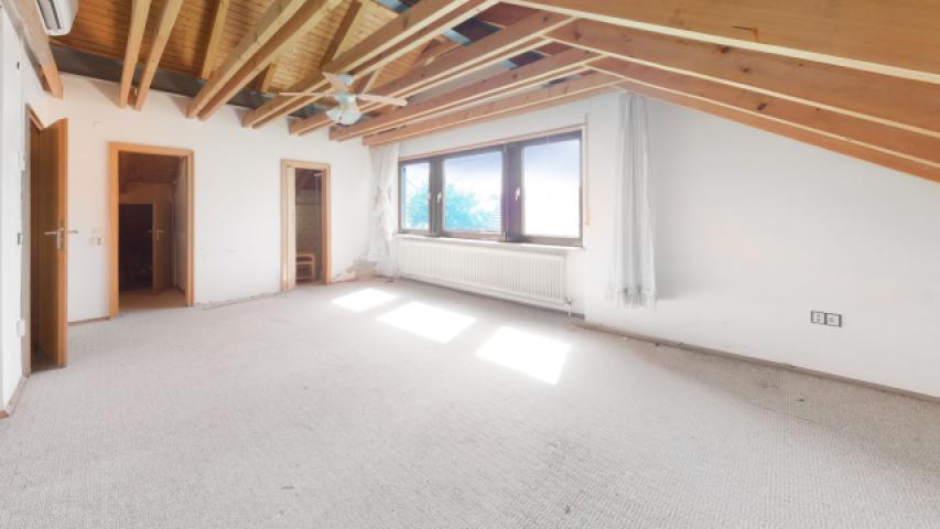 Schlafzimmer DG