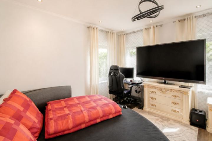 Schlafzimmer(1)