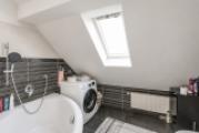 Badezimmer im DG