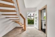 Flur mit Treppe