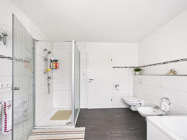 Badezimmer EG