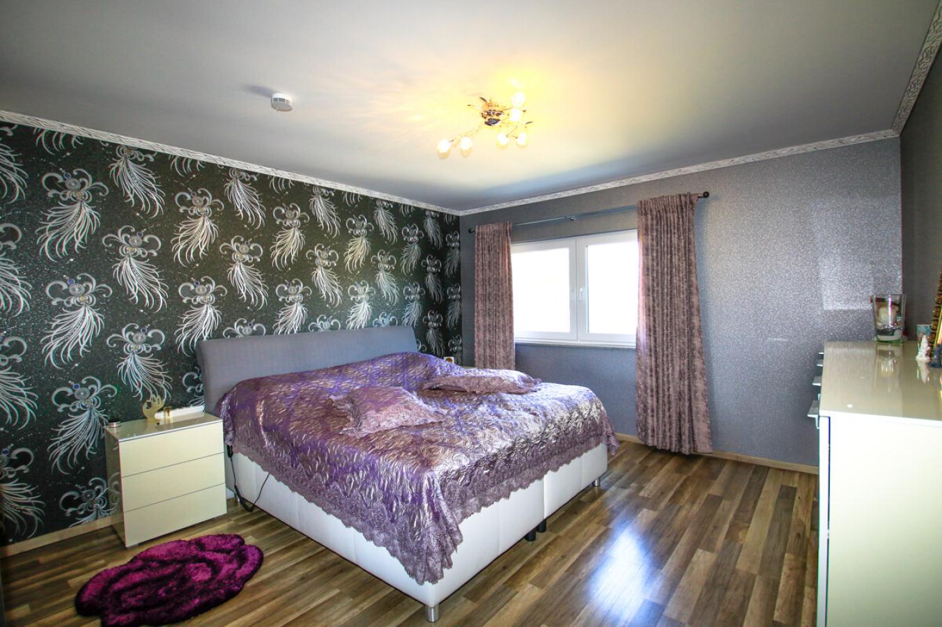 Elternschlafzimmer (OG)