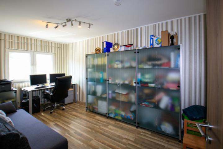 Arbeitszimmer (OG)