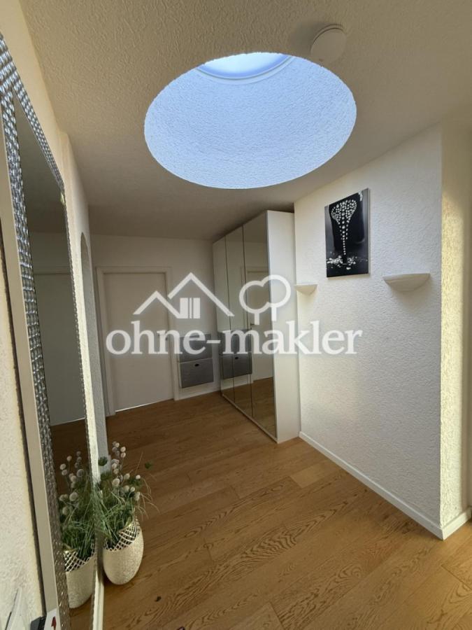 Diele mit Lichtkuppel