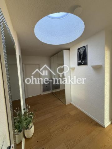Diele mit Lichtkuppel