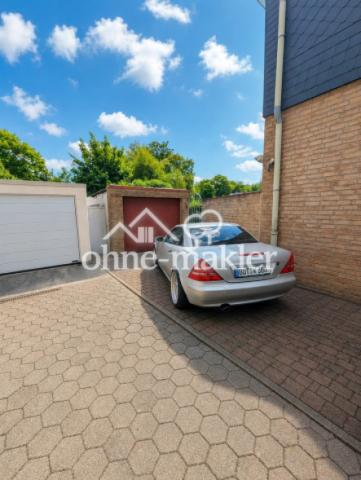 Stellplatz vor Garage