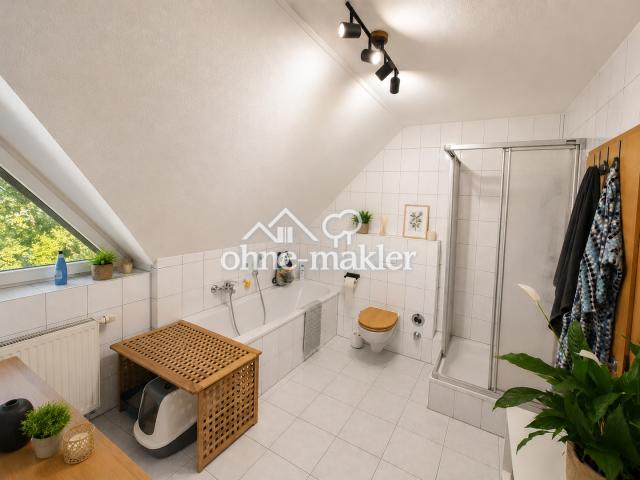 großes Badezimmer