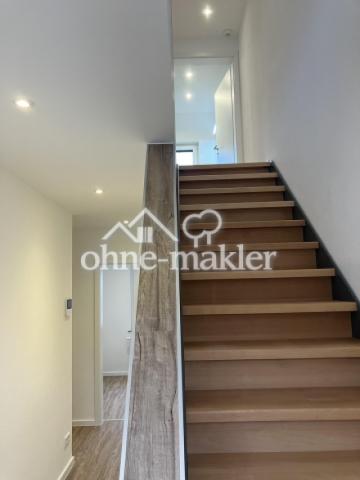 Treppe zum 2. OG