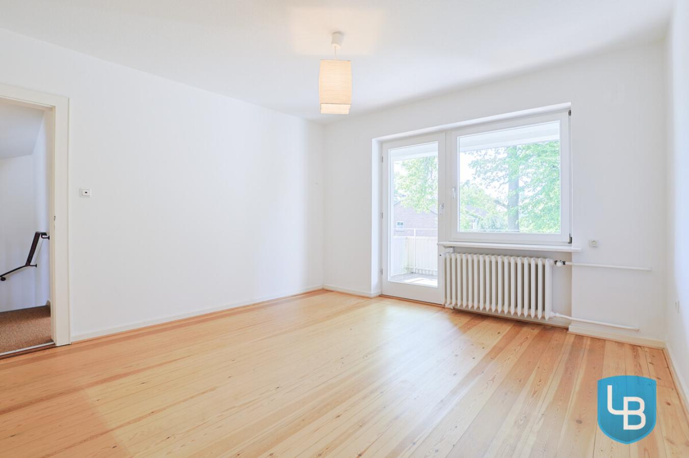 Zimmer mit Zugang zur Loggia
