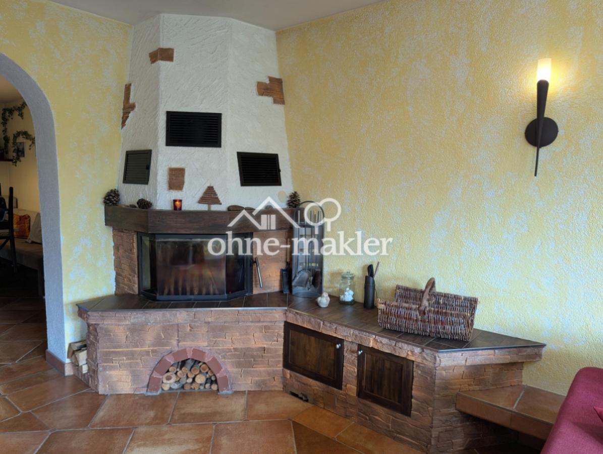 Kamin im Wohnzimmer EG