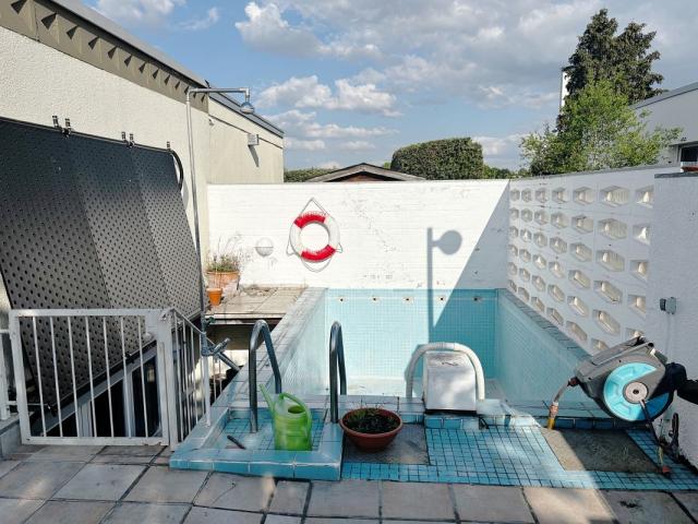 Pool mit Jetstream