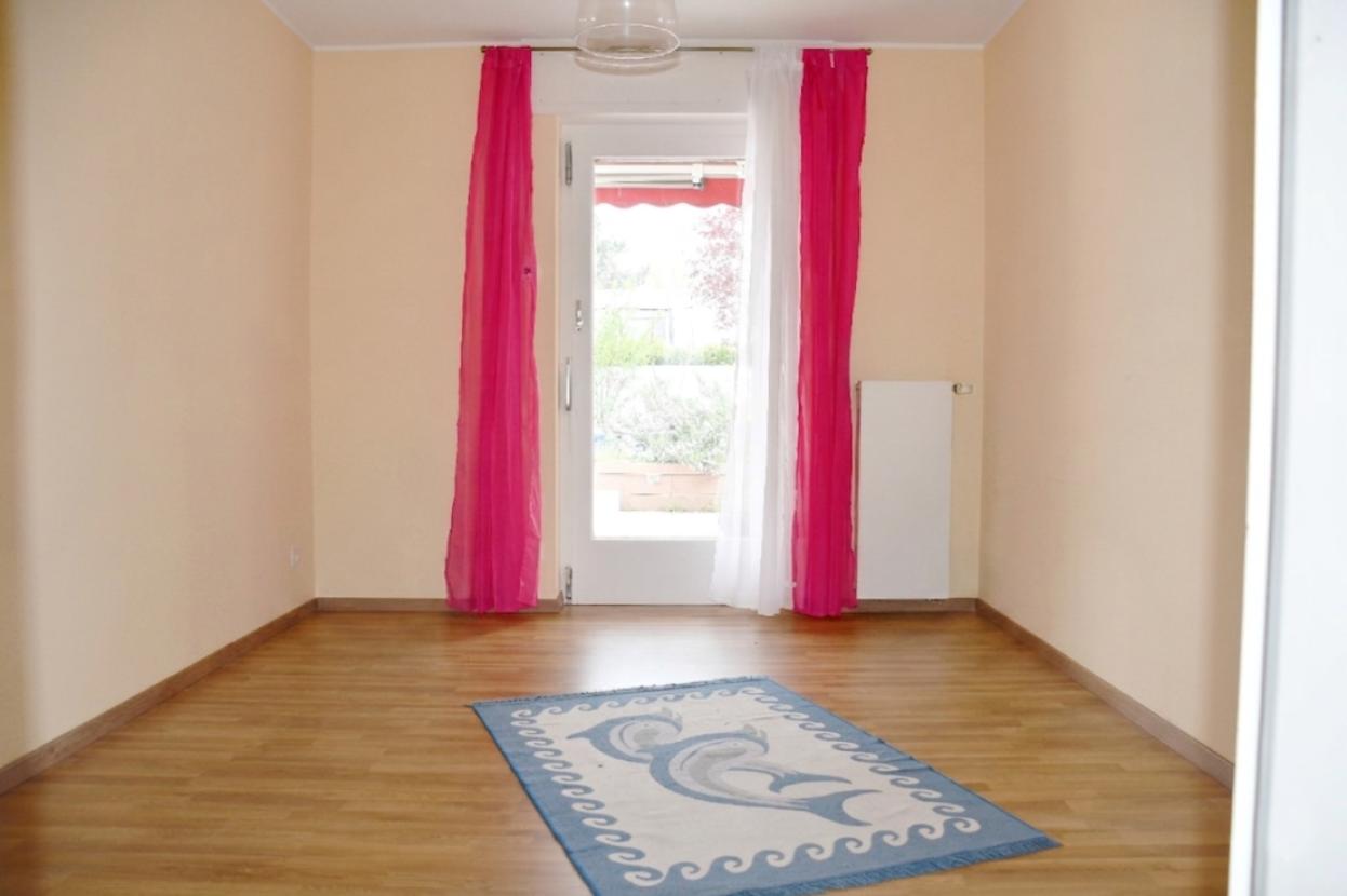Kinderzimmer mit Terrassenzugang