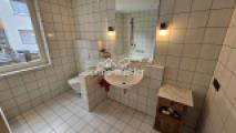 Bad mit Badewanne