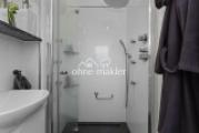 Tageslichtbad mit Dusche