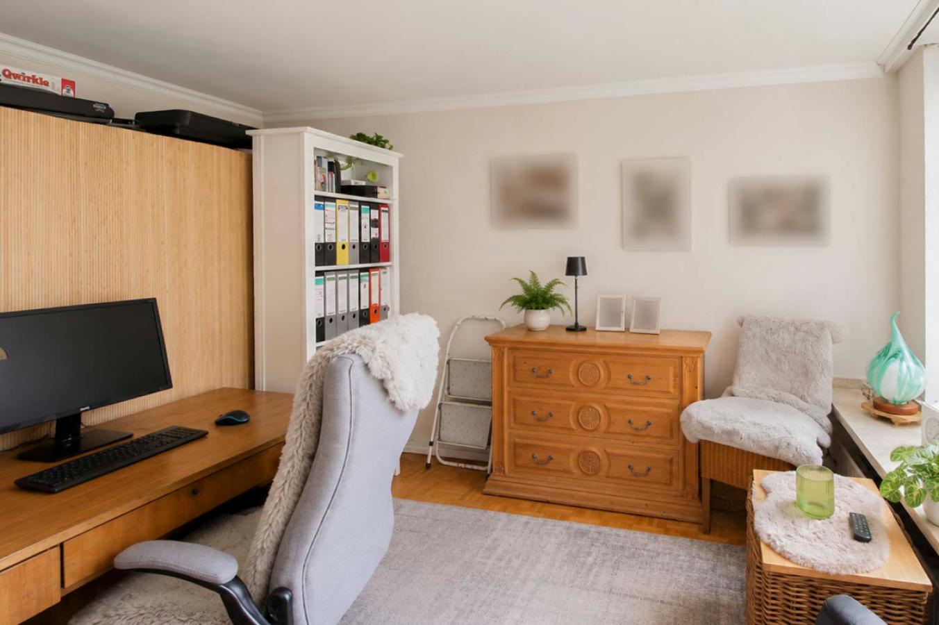 Arbeitszimmer