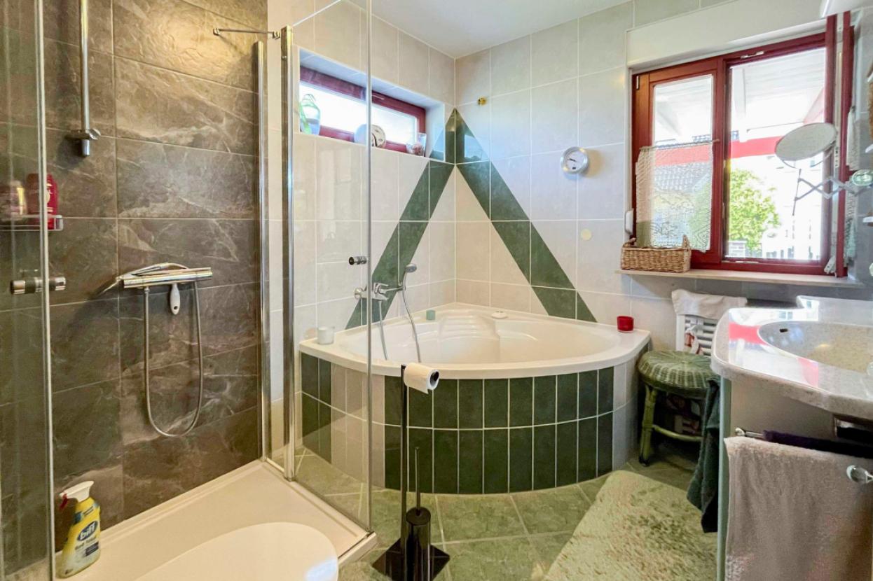 Badezimmer EG